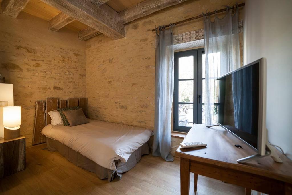 Le Clos Des Songes Saint-Leon-sur-Vezere Buitenkant foto