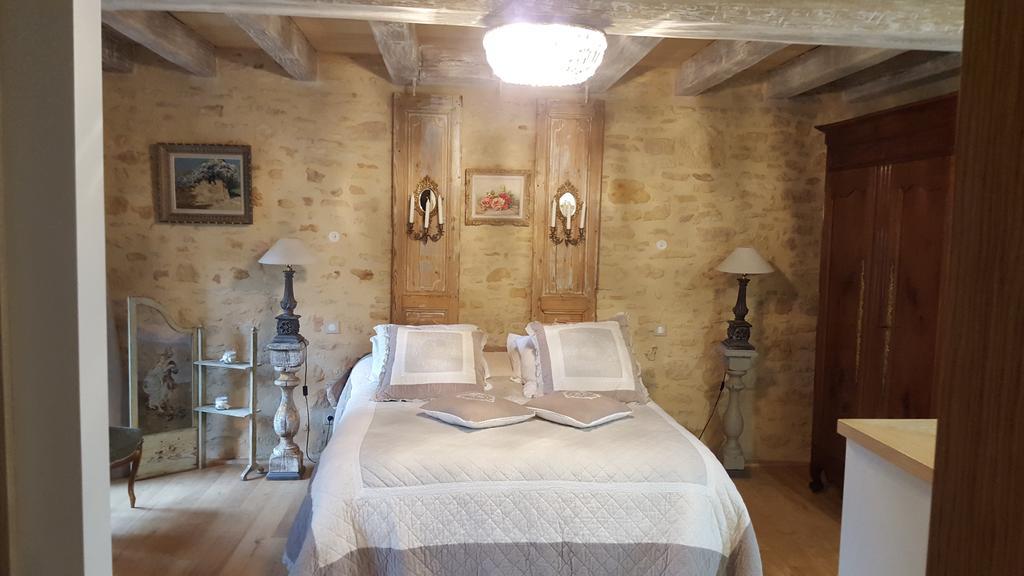 Le Clos Des Songes Saint-Leon-sur-Vezere Buitenkant foto