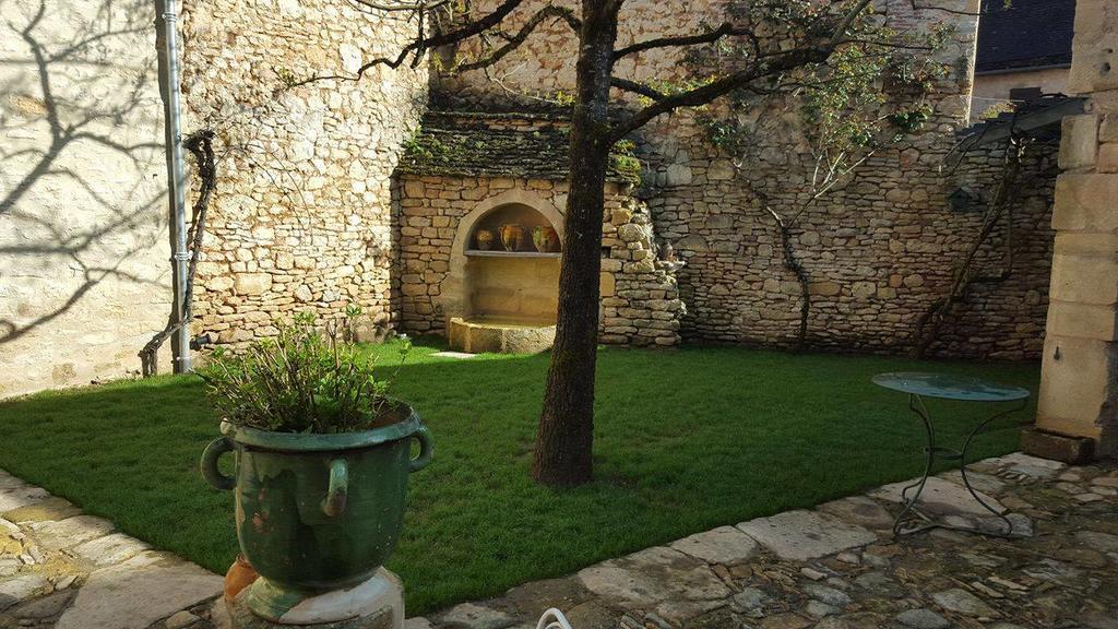 Le Clos Des Songes Saint-Leon-sur-Vezere Buitenkant foto